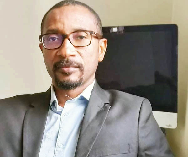 Que reproche-t-on à l’opposant Achmet, arrêté par la gendarmerie ?